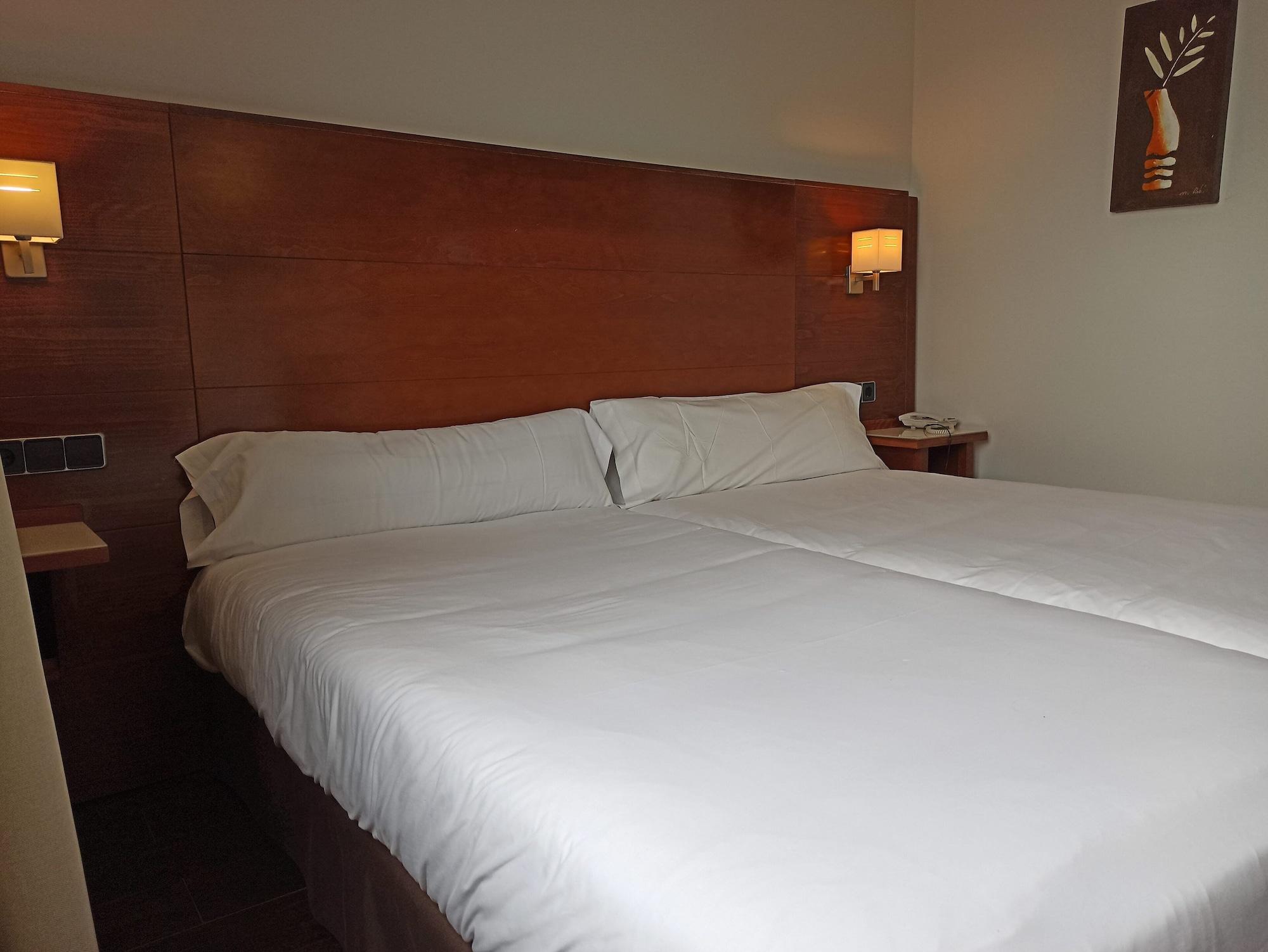 Hotel Hidalgo Esquivias Exterior photo